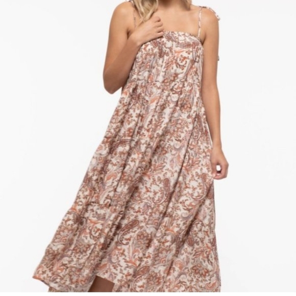 Blu Pepper Floral Paisley Maxi Dress - Picture 2 of 5